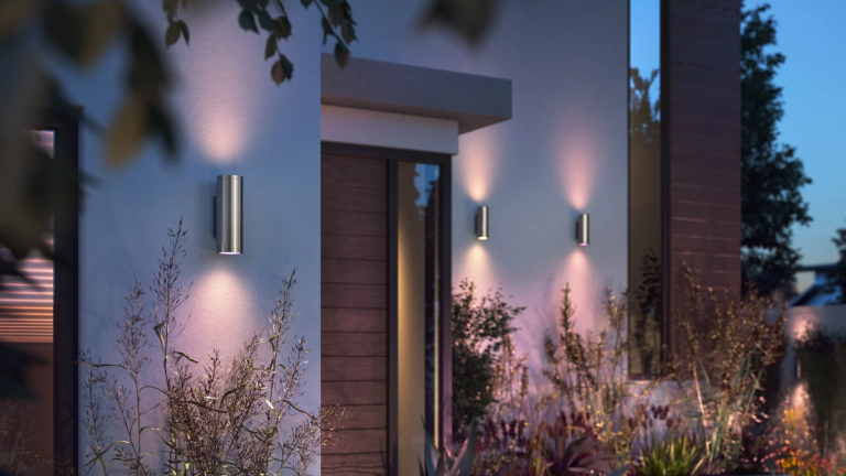 Outdoor lighting: Keep in good light