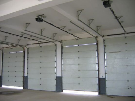 Emergency garage door repair